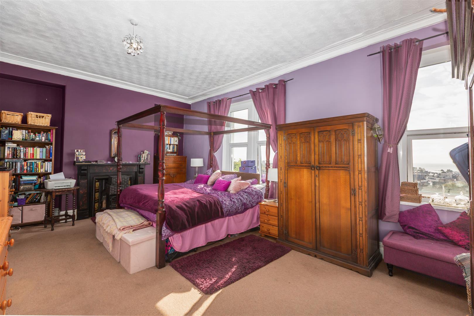 Oaklands Terrace, Mount Pleasant, Swansea, SA1 6JJ